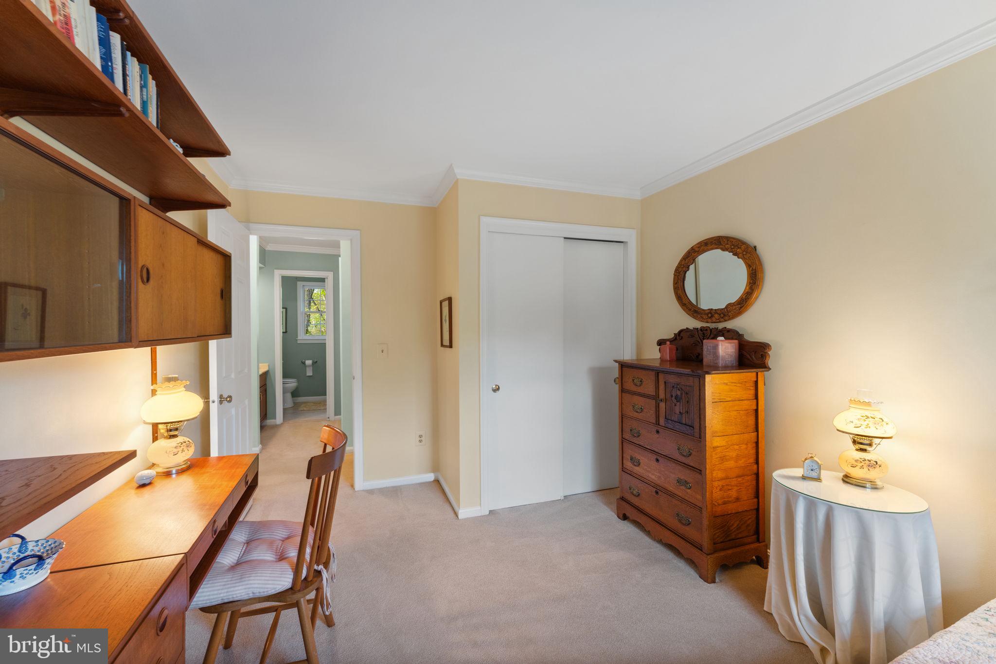 FORT HUNT ESTATES - Residential