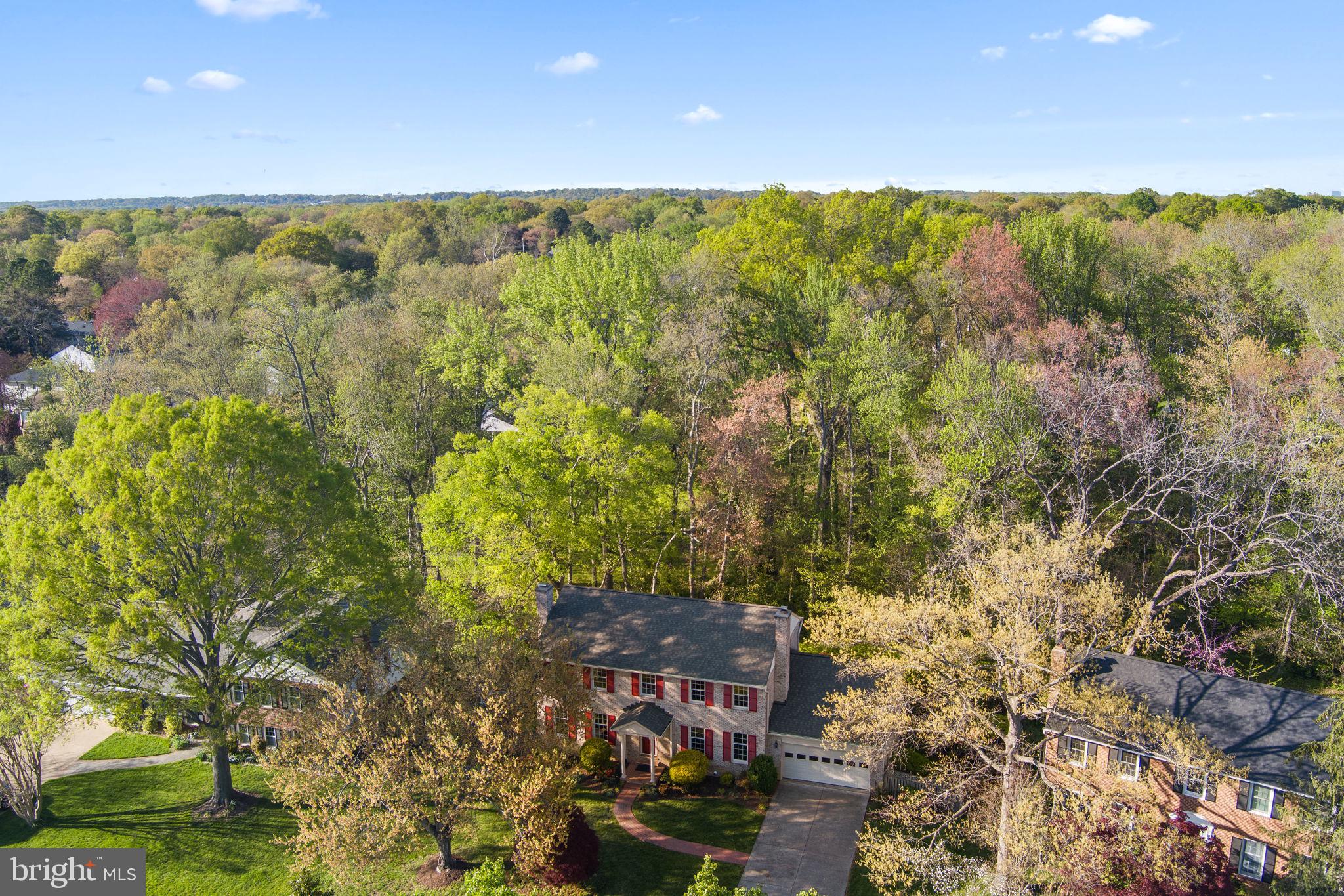 FORT HUNT ESTATES - Residential