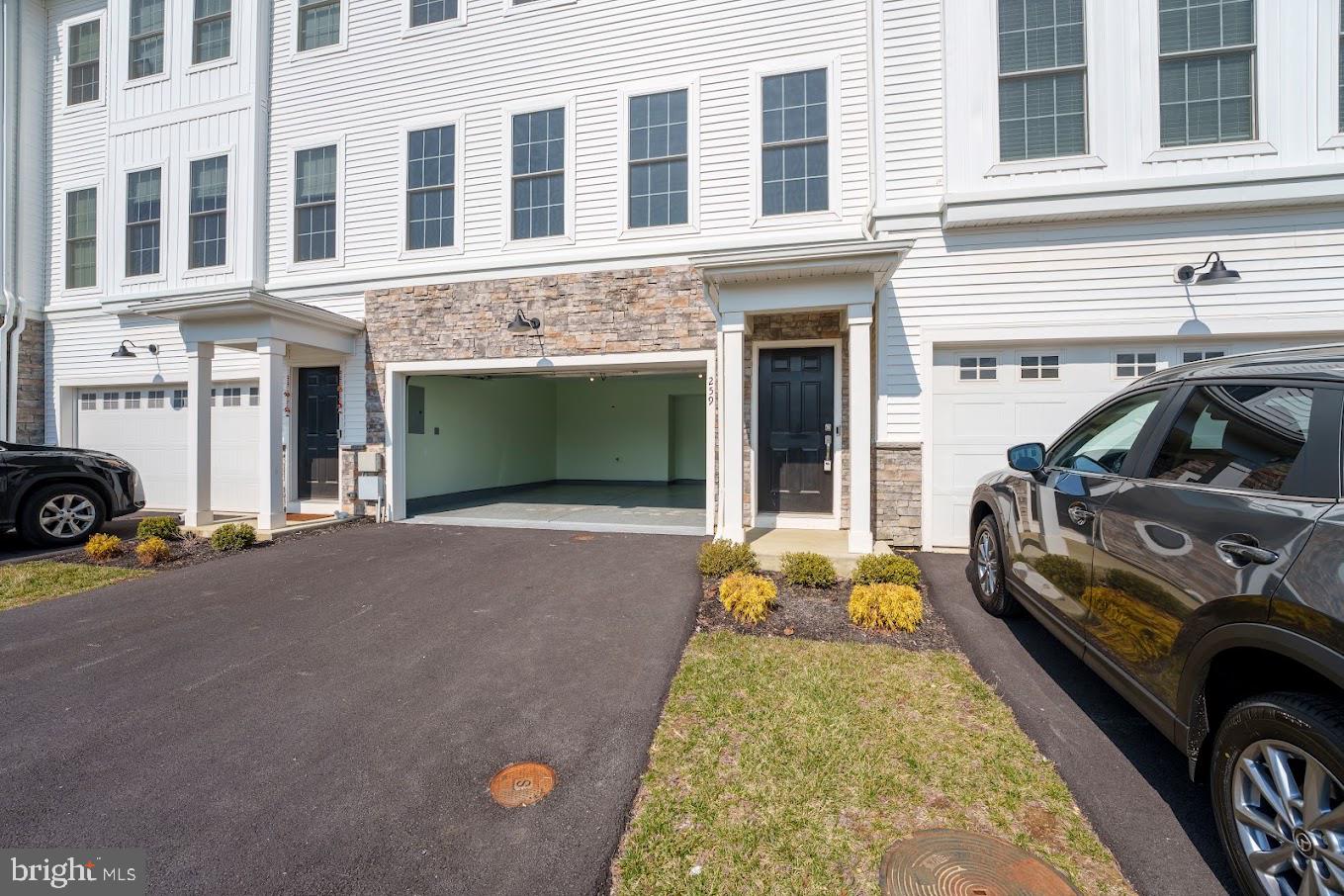 259 RED LEAF LANE