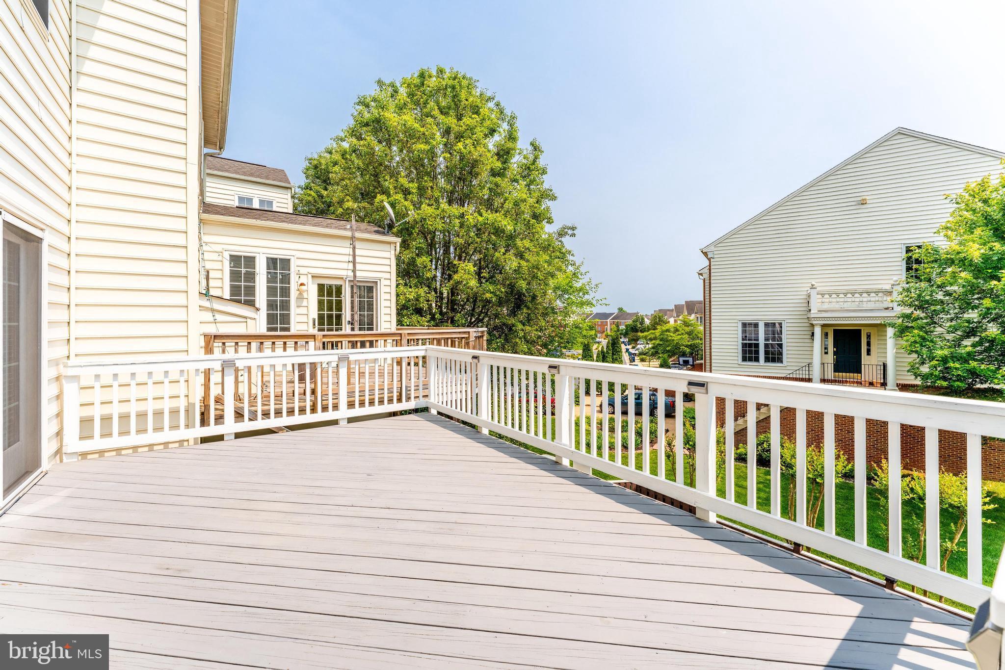 LOUDOUN VALLEY ESTATES - Residential Lease