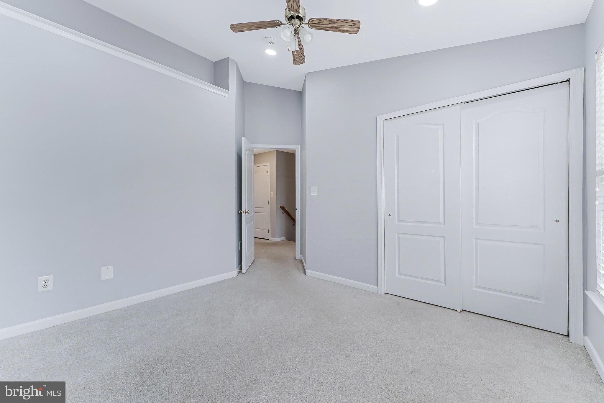 LOUDOUN VALLEY ESTATES - Residential Lease