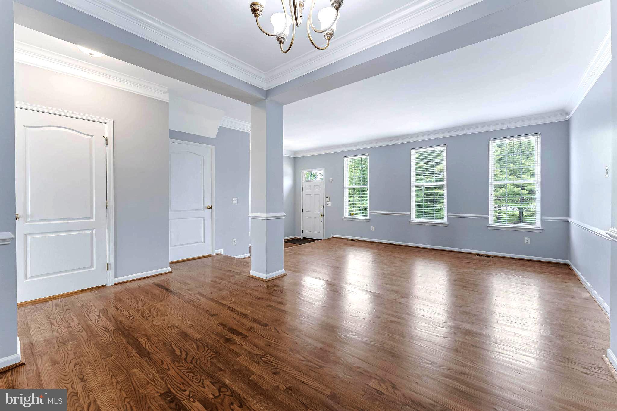 LOUDOUN VALLEY ESTATES - Residential Lease