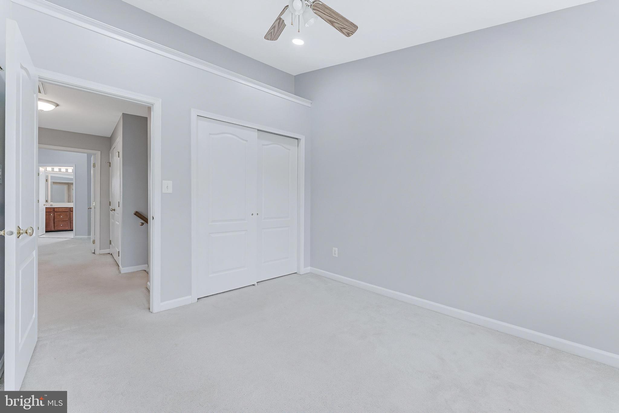 LOUDOUN VALLEY ESTATES - Residential Lease