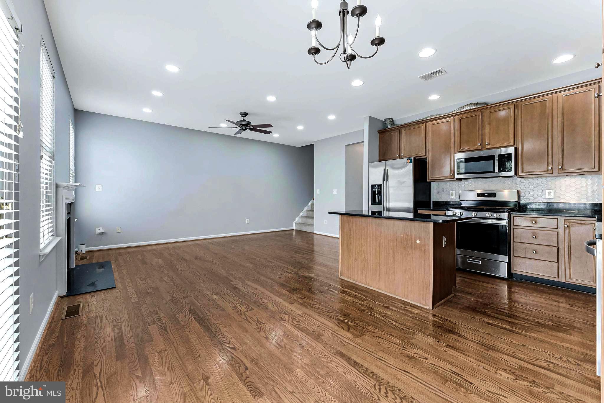 LOUDOUN VALLEY ESTATES - Residential Lease