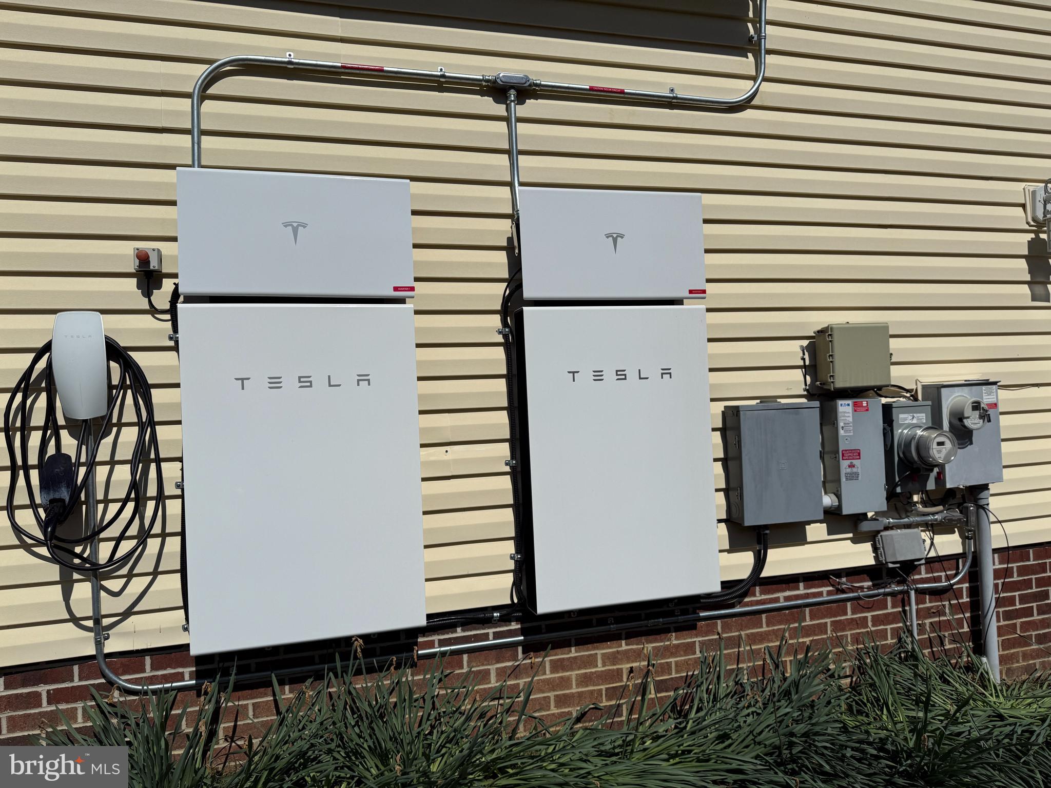 BREEZEWOOD - Residential