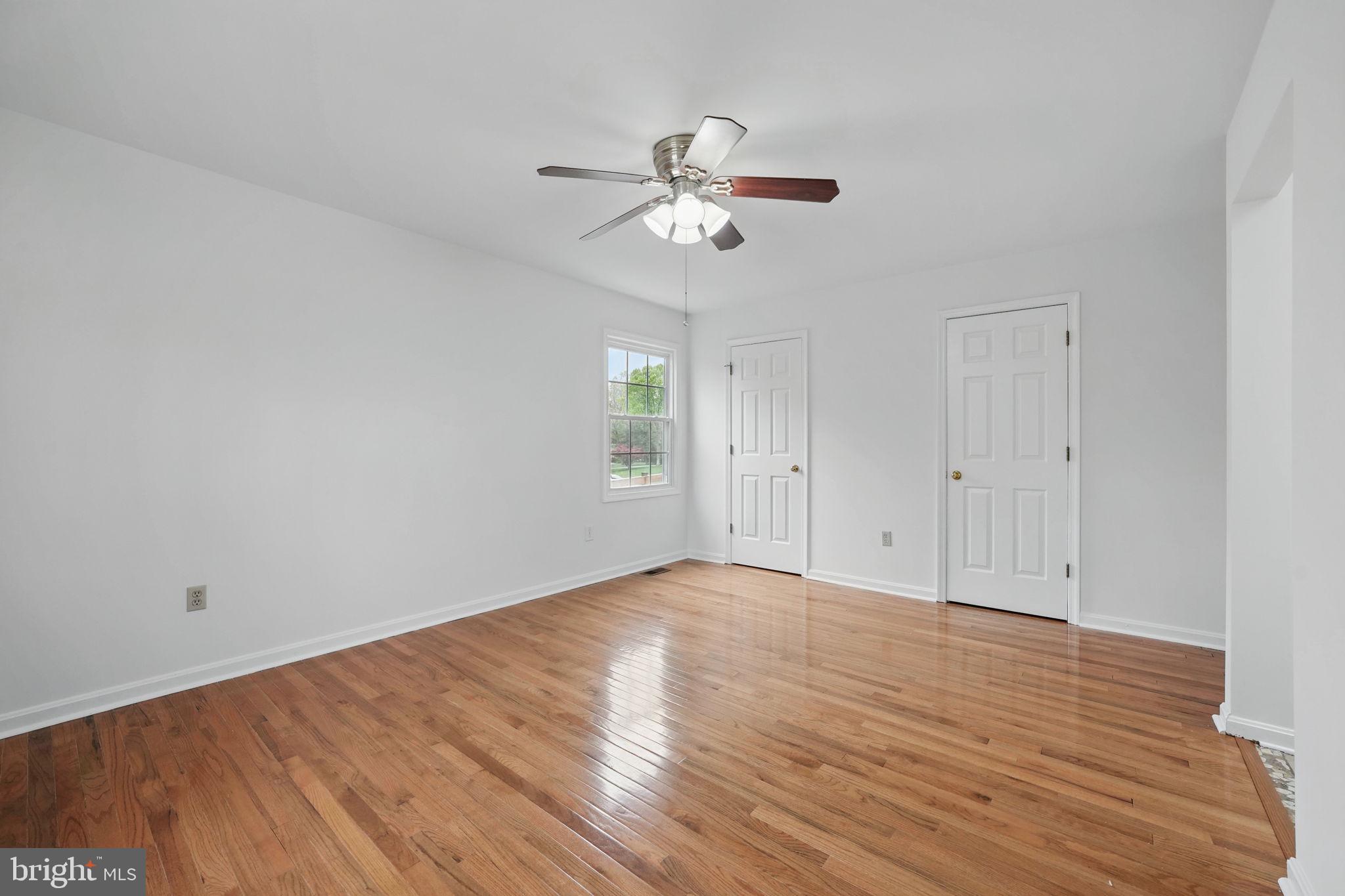 BREEZEWOOD - Residential