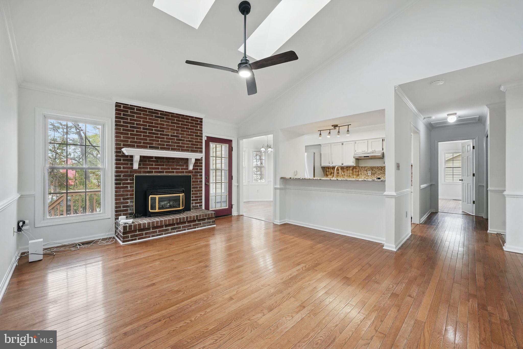 BREEZEWOOD - Residential