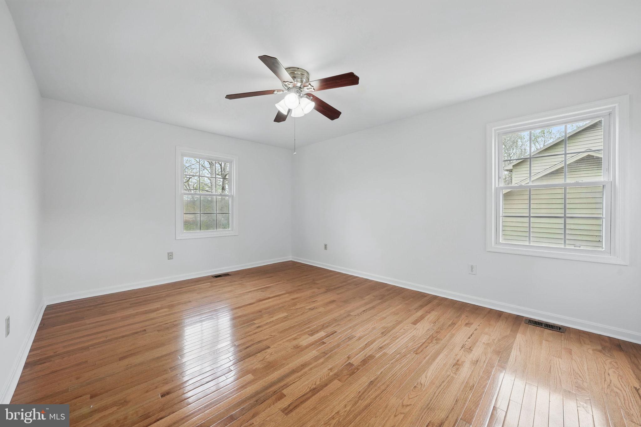 BREEZEWOOD - Residential