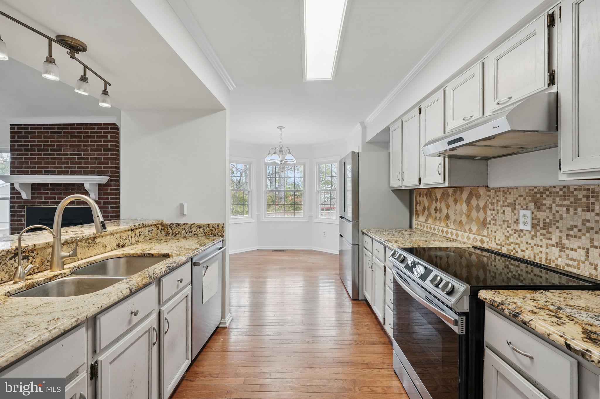 BREEZEWOOD - Residential