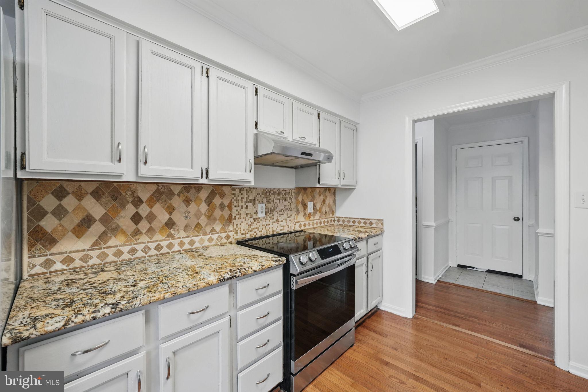 BREEZEWOOD - Residential