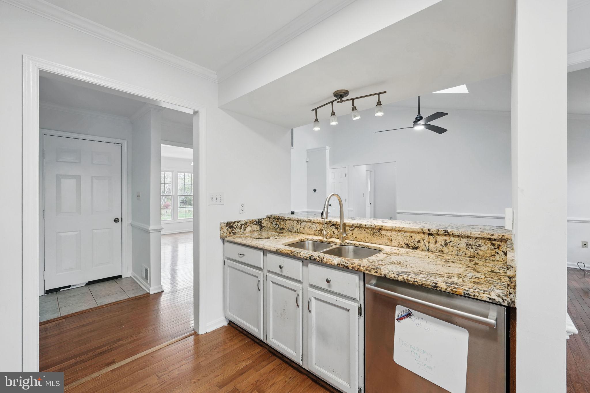 BREEZEWOOD - Residential