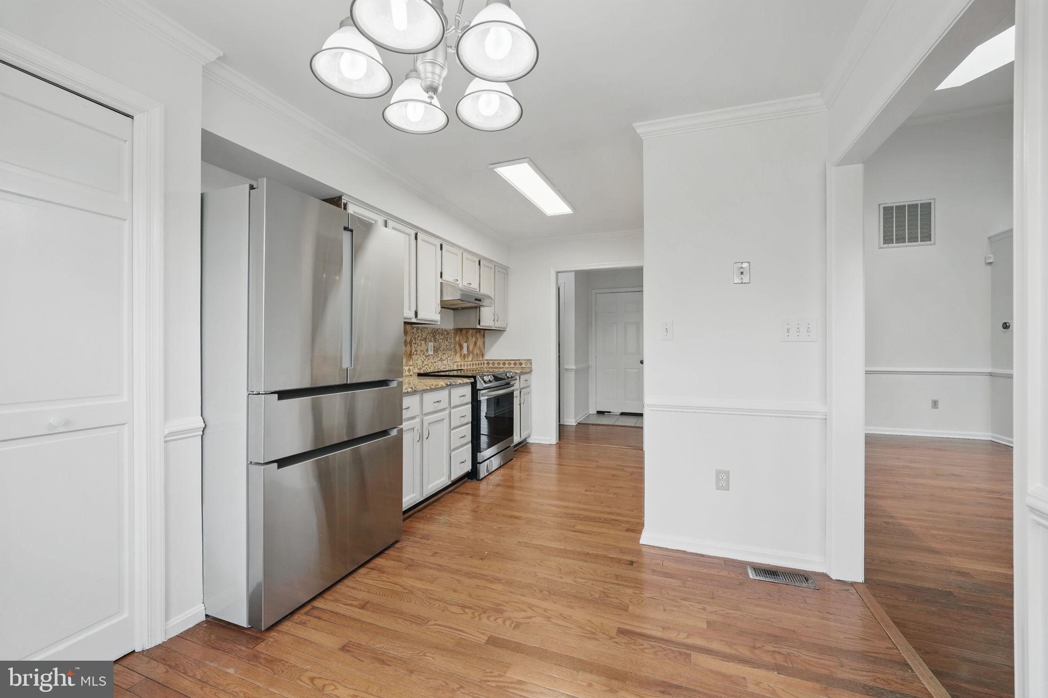 BREEZEWOOD - Residential