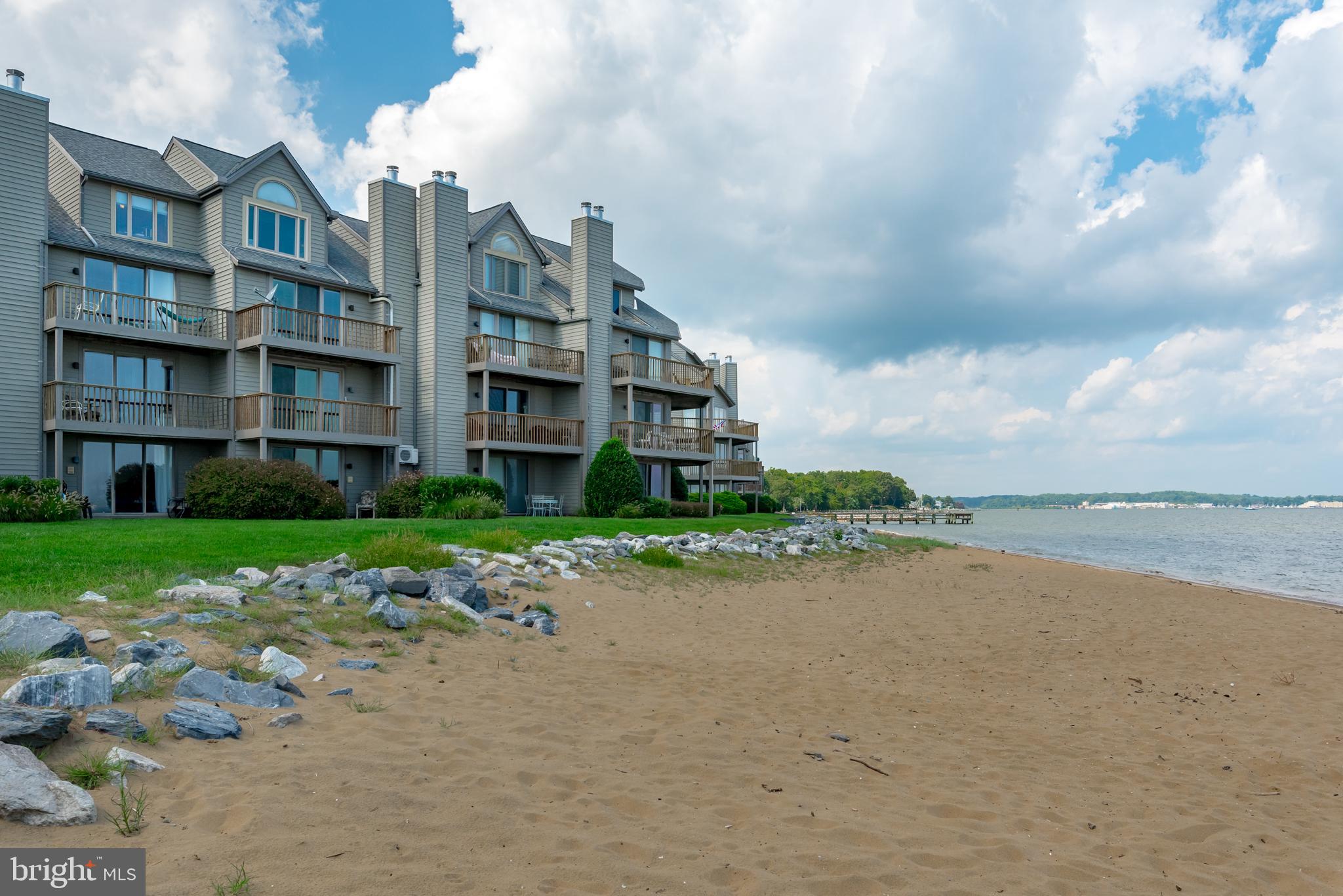 CHESAPEAKE HARBOUR - Residential