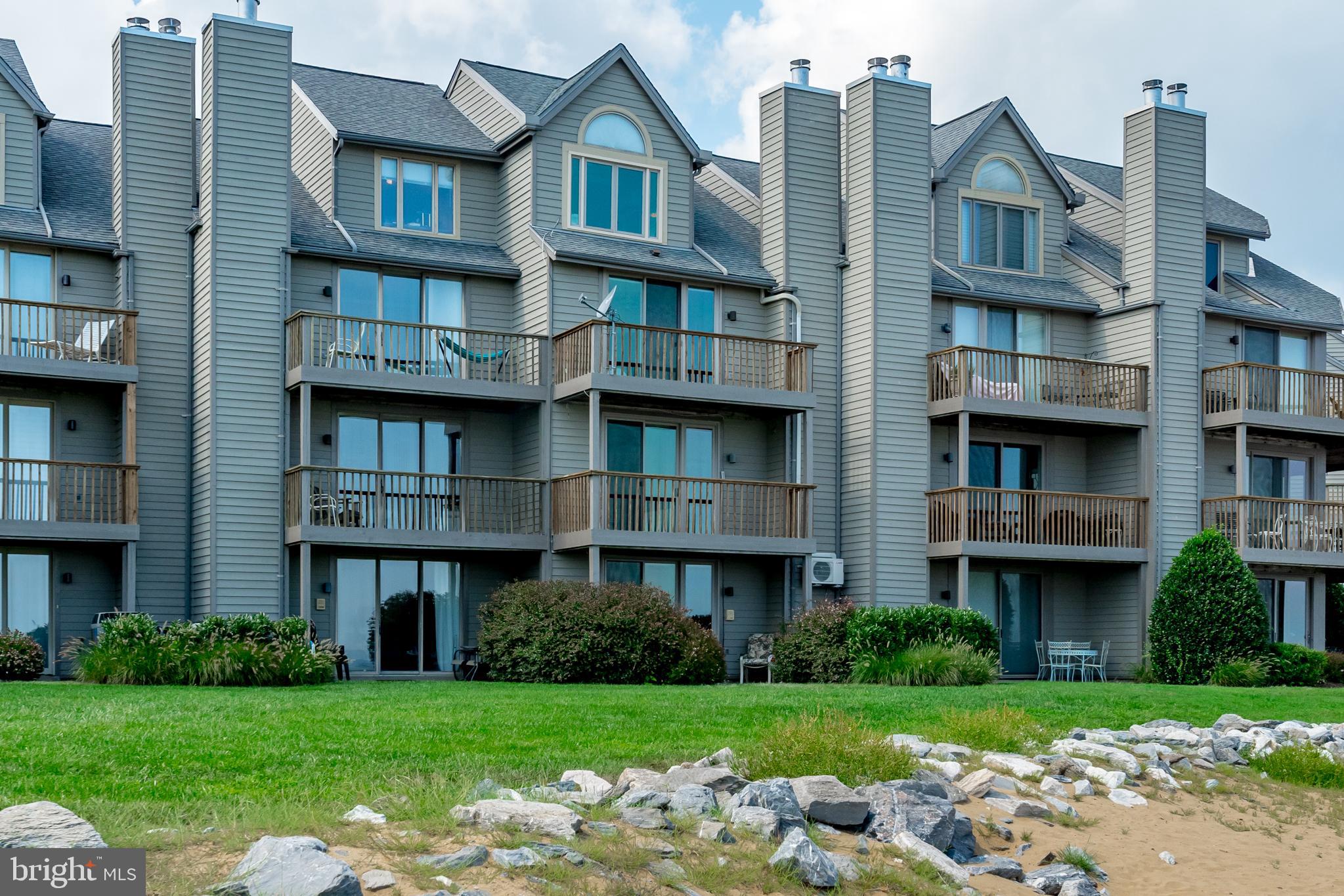 CHESAPEAKE HARBOUR - Residential