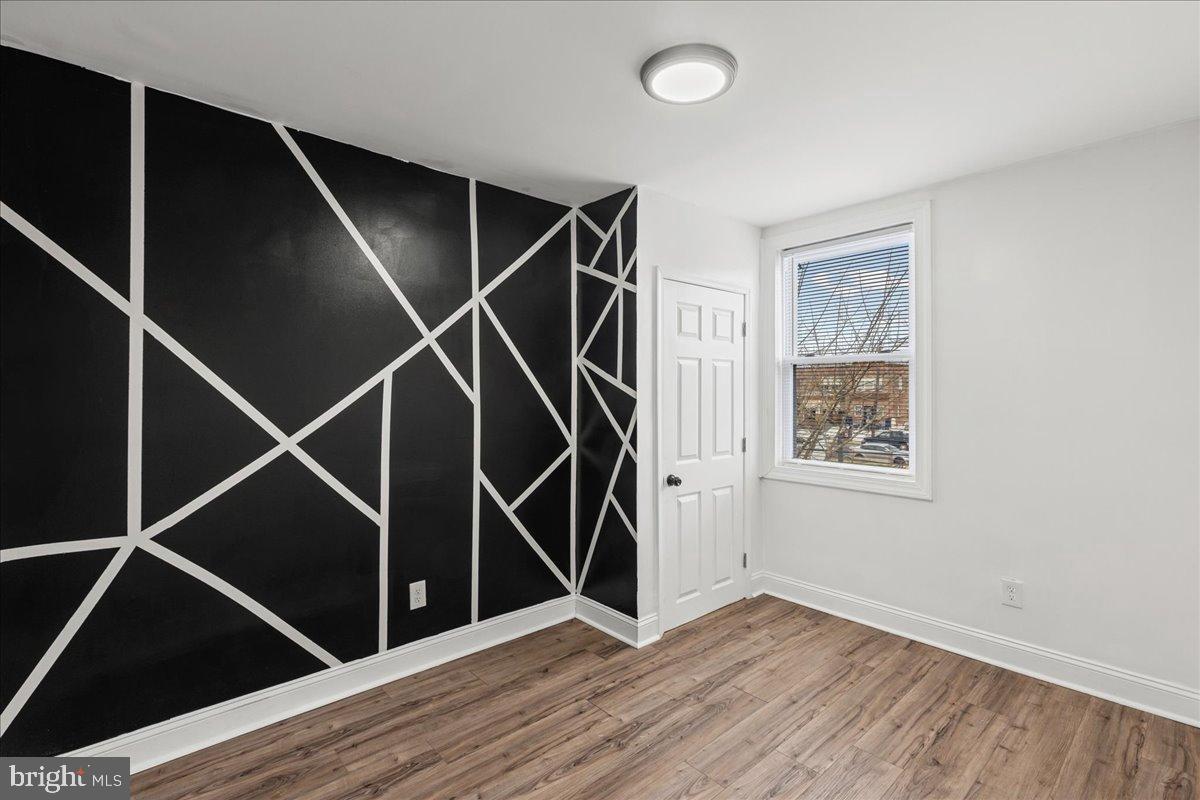 ELMWOOD PARK - Residential