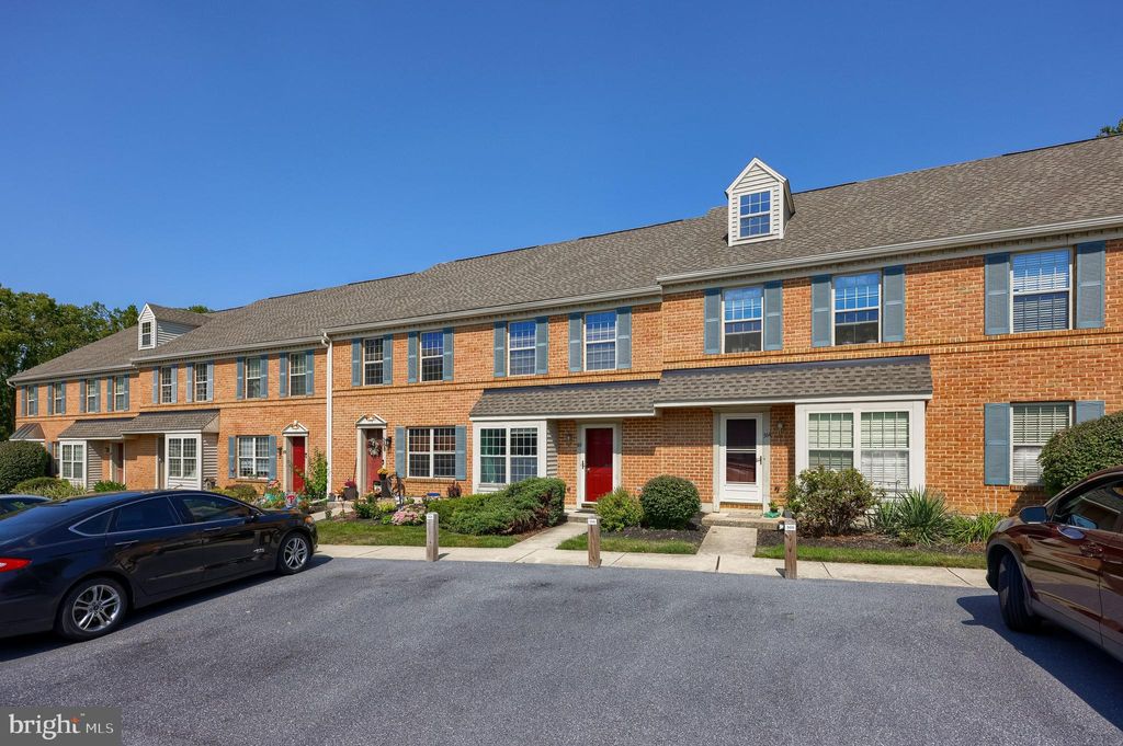 Photo of 366 Meetinghouse Lane, LANCASTER, PA 17601 (MLS # PALA2076204)