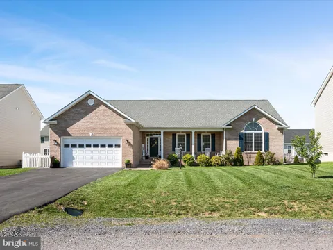 77 Azera Drive, Inwood, WV MLS: WVBE2039556