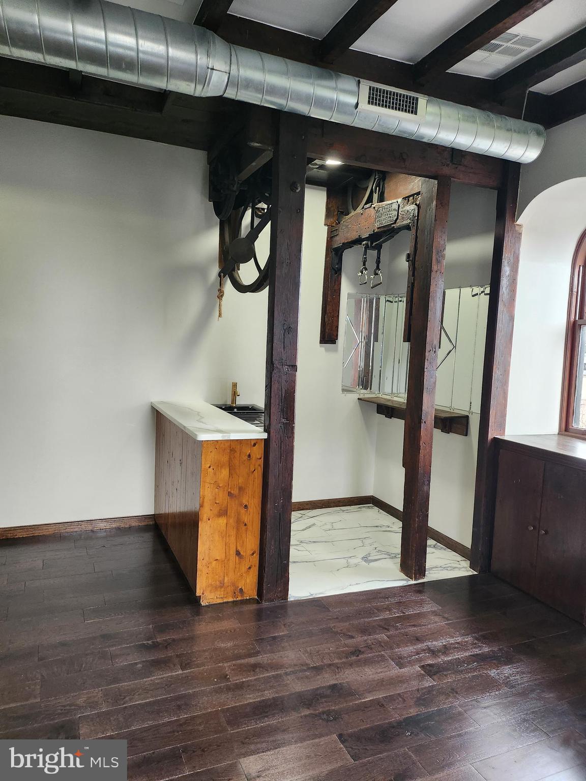 OLD CITY - Residential Lease