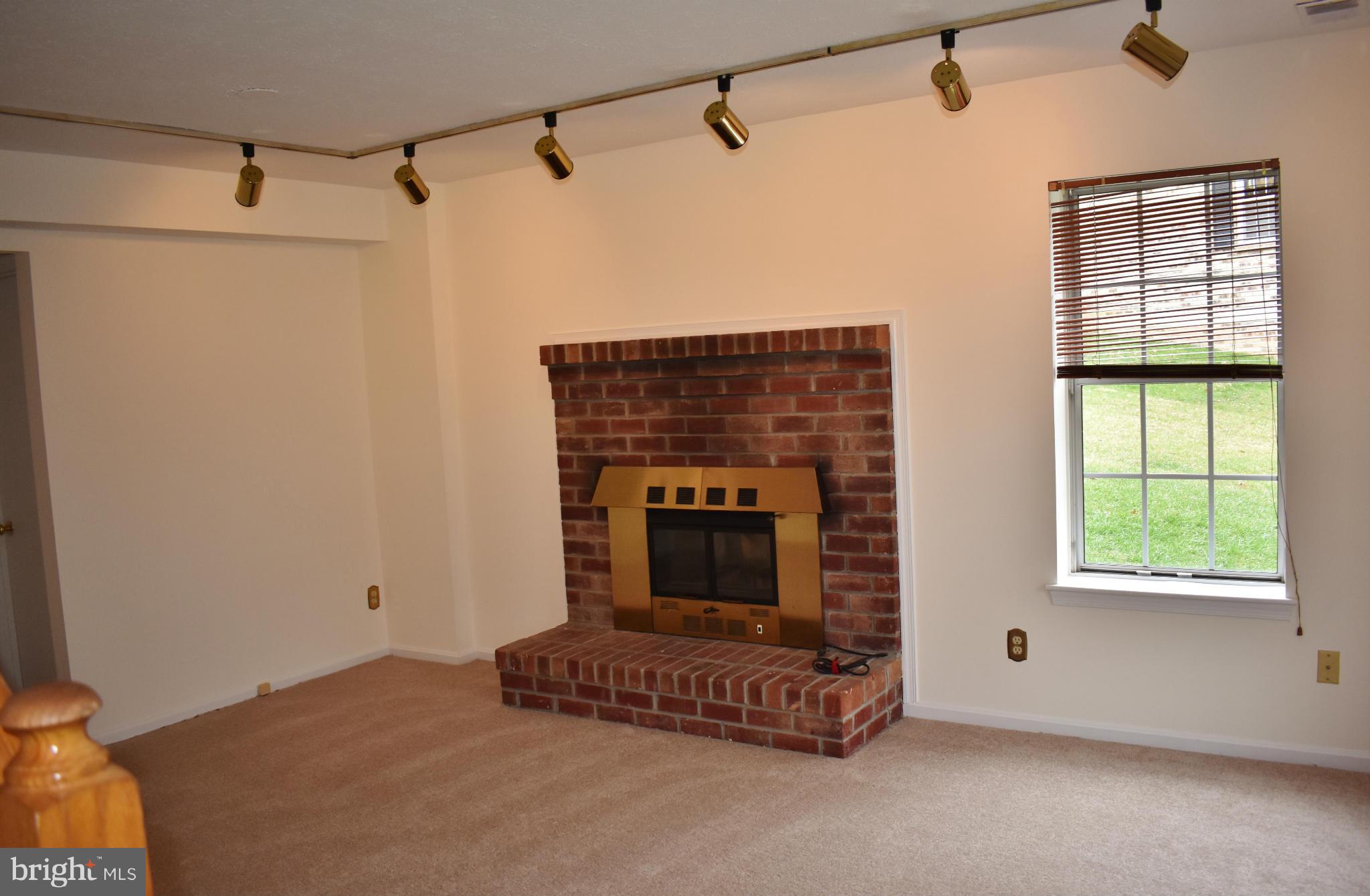 WAVERLY CONDOMINIUMS - Residential Lease