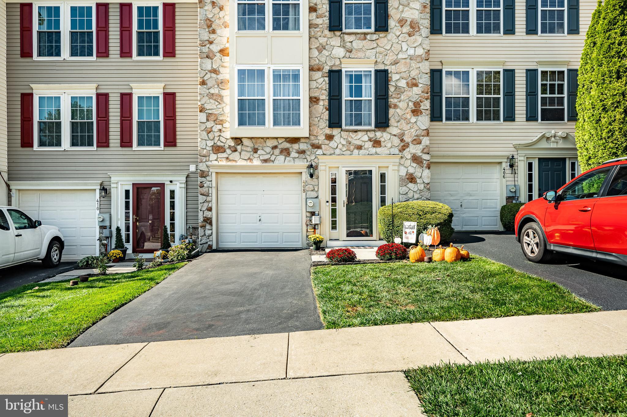 408 GREEN HILL ROAD