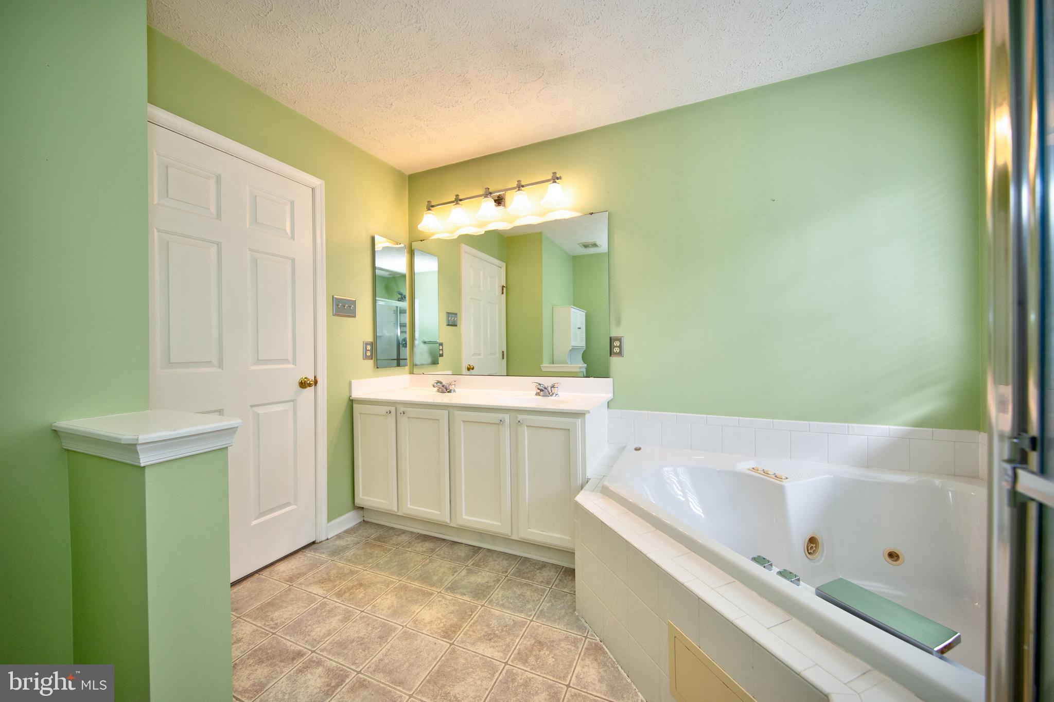 SMITH'S LANDING - Residential