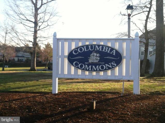 COLUMBIA COMMONS - Residential Lease