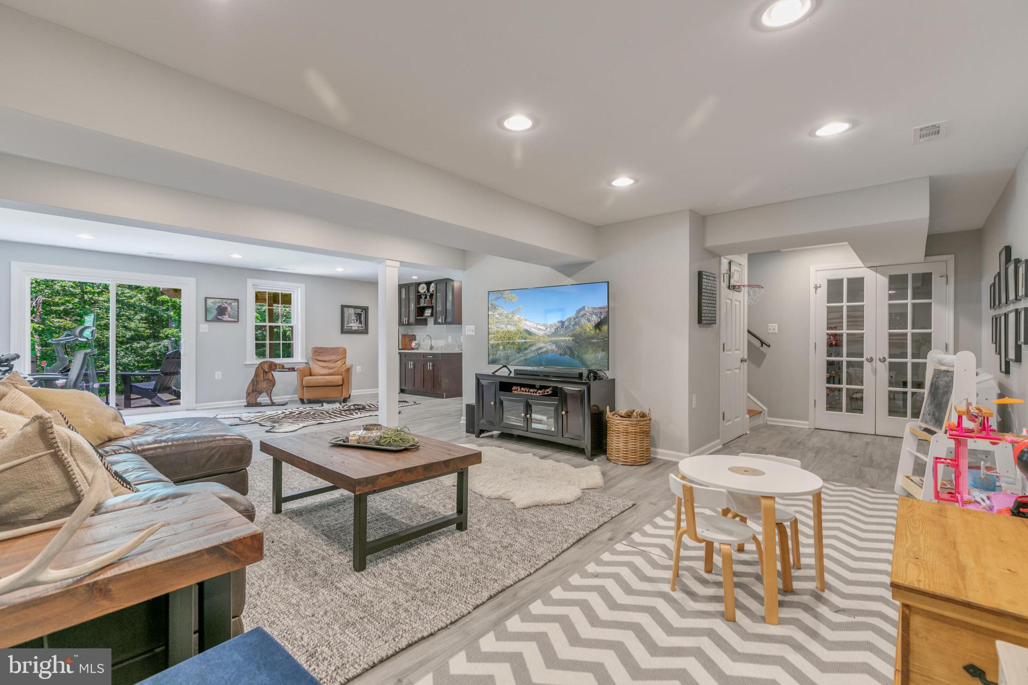 GLADE AT HUNTERS WOODS - Residential