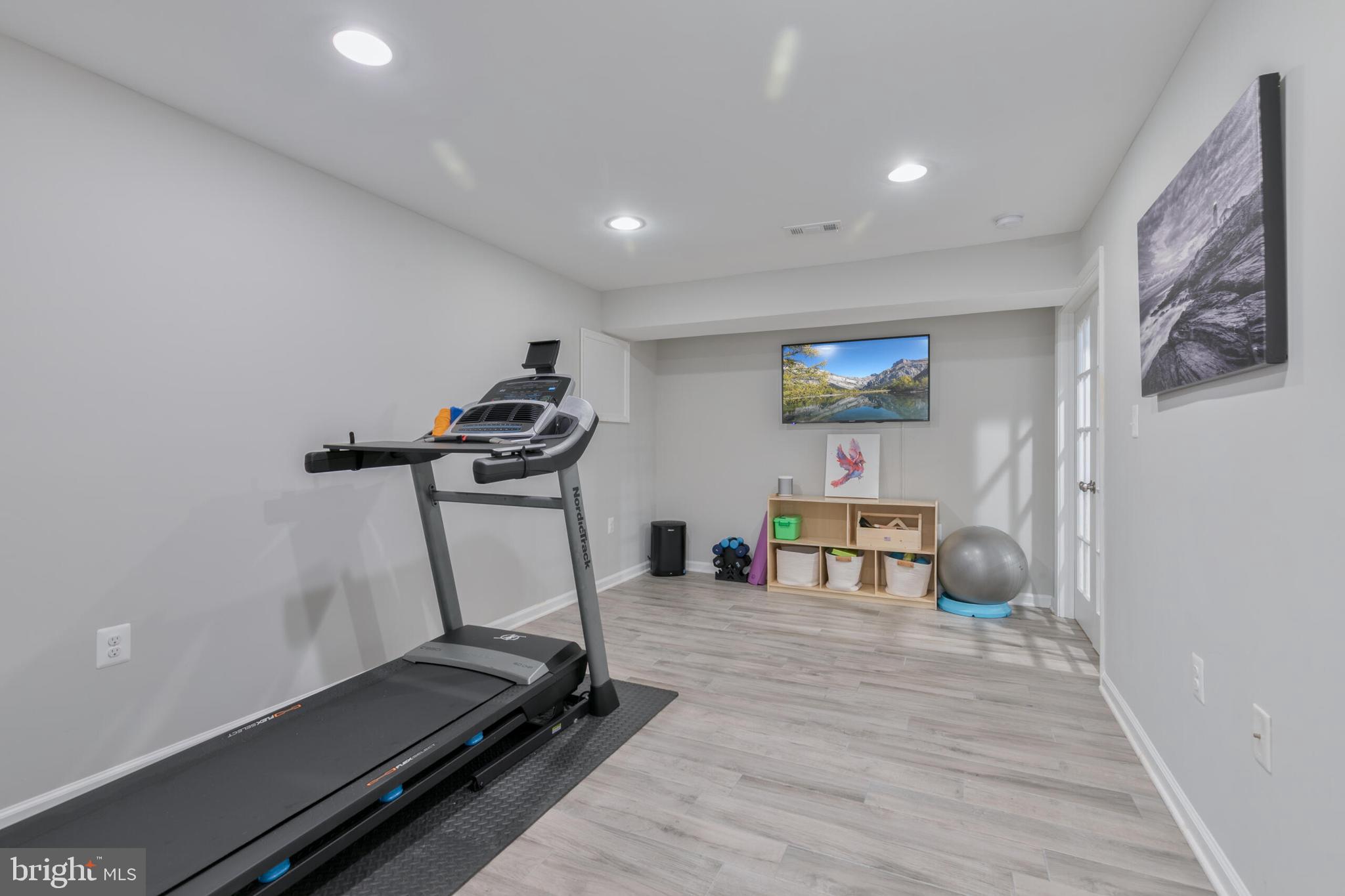 GLADE AT HUNTERS WOODS - Residential