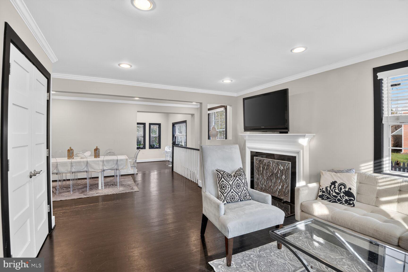 HILLMEAD - Residential