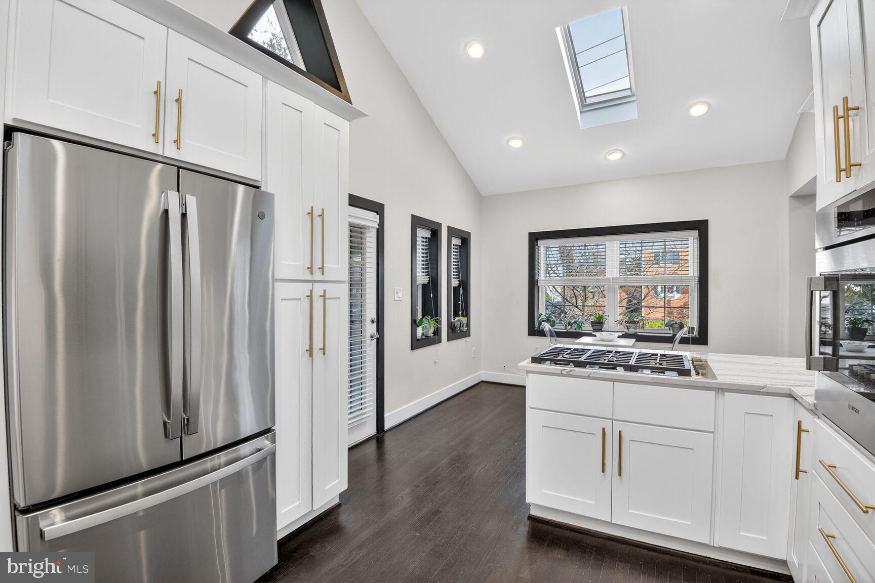 HILLMEAD - Residential