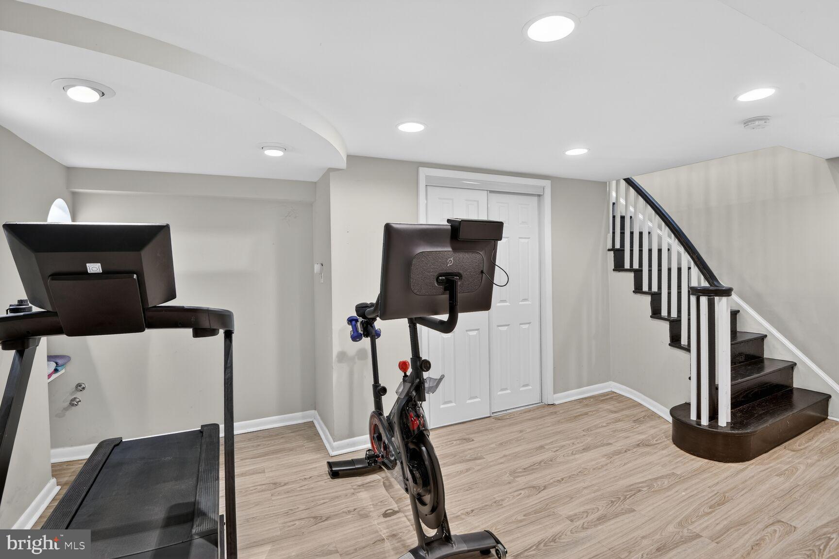 HILLMEAD - Residential