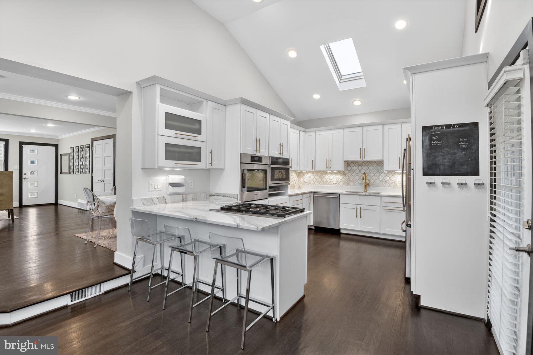 HILLMEAD - Residential