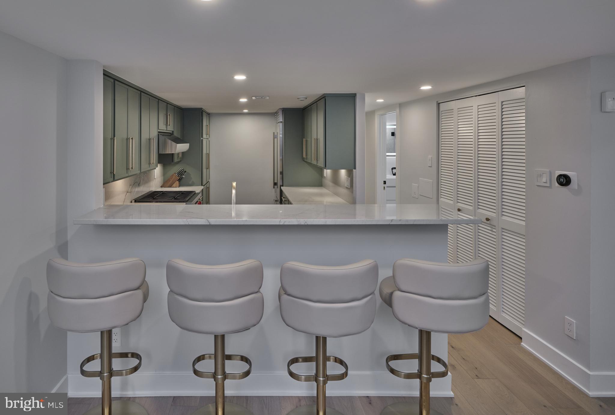 SOCIETY HILL - Residential