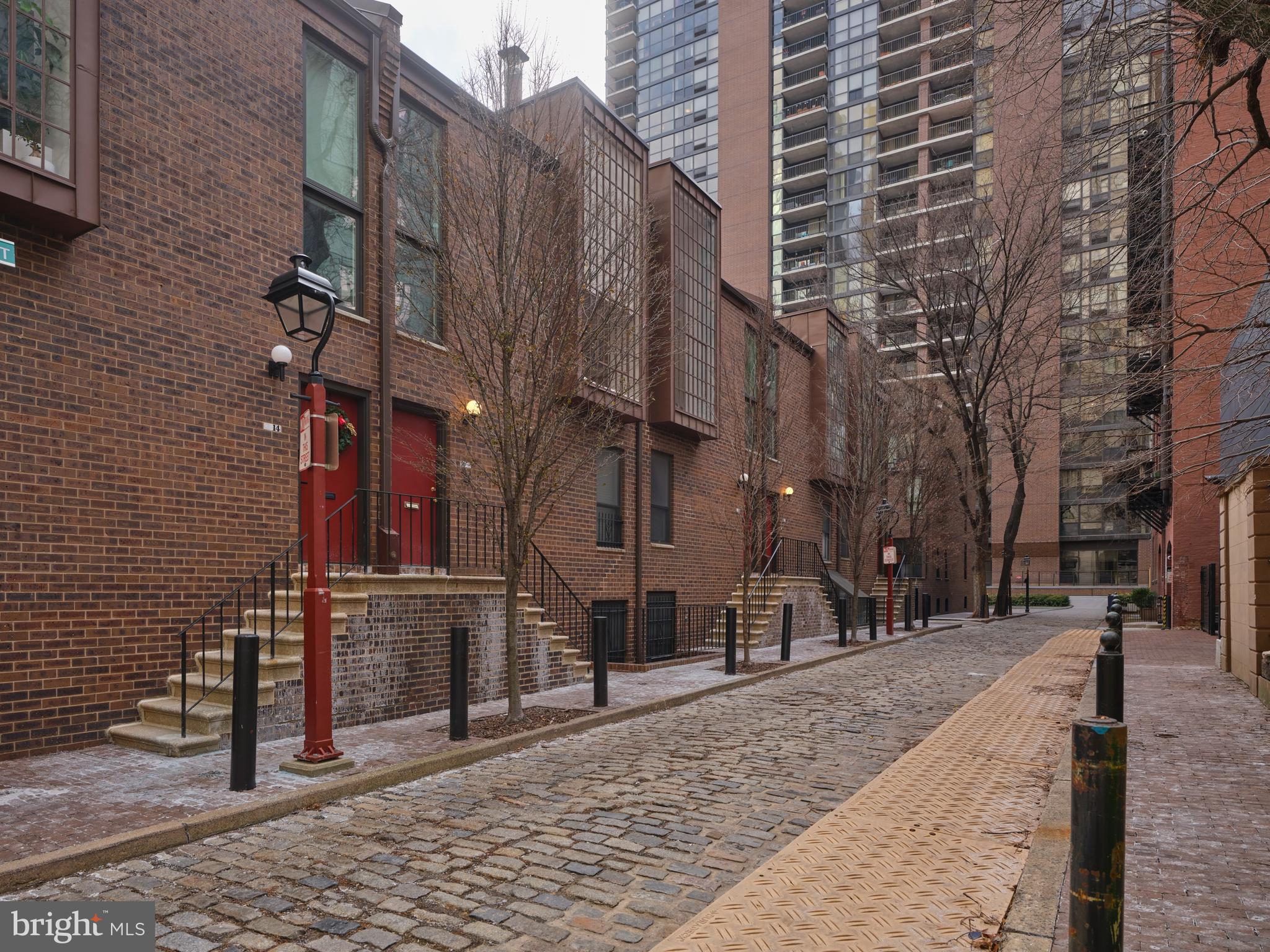 SOCIETY HILL - Residential