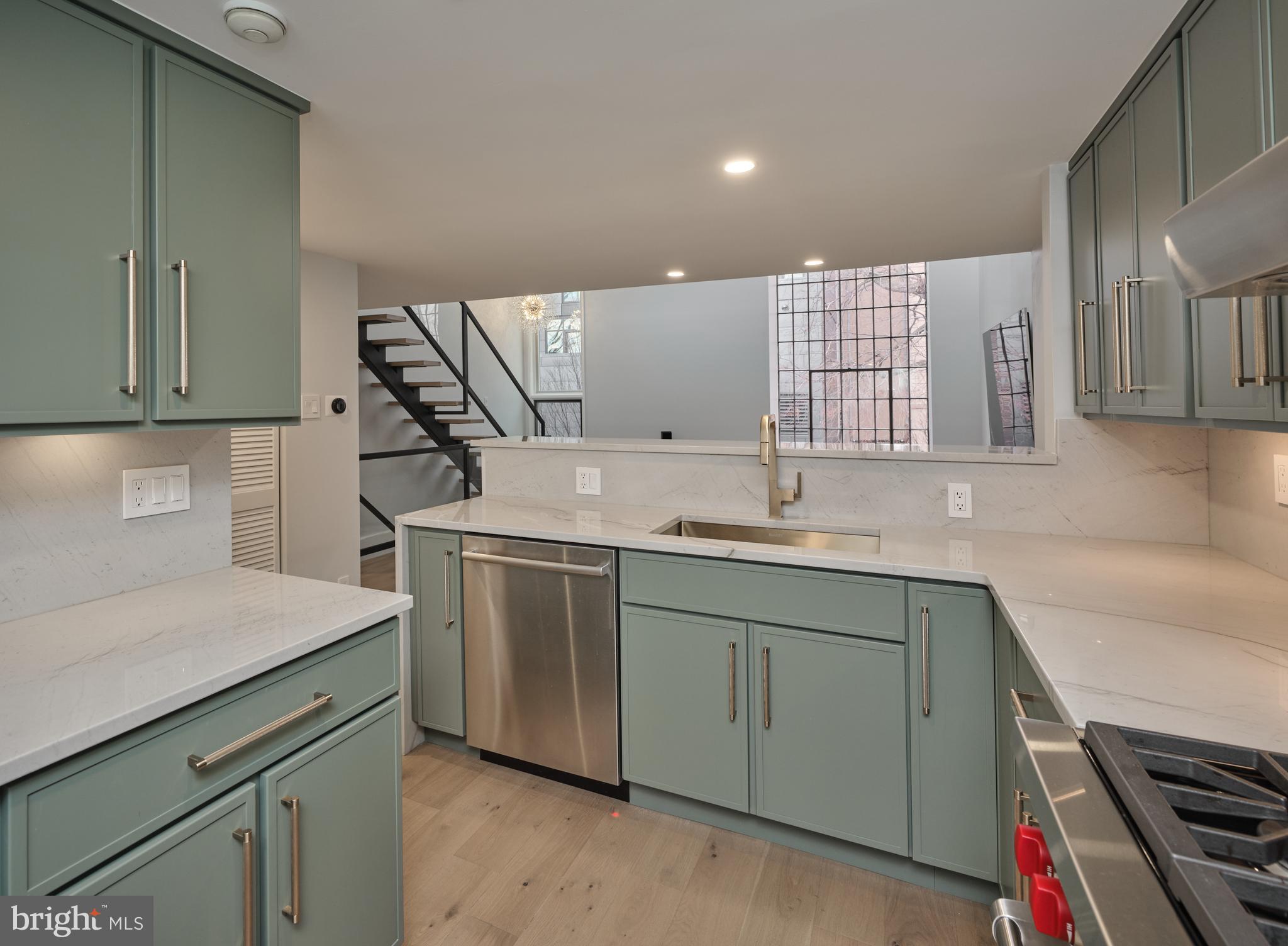 SOCIETY HILL - Residential