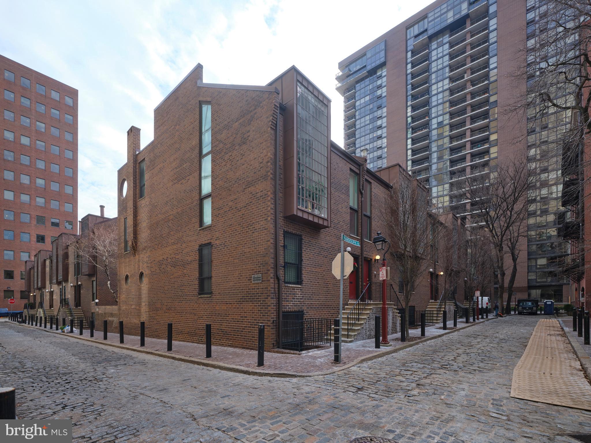 SOCIETY HILL - Residential