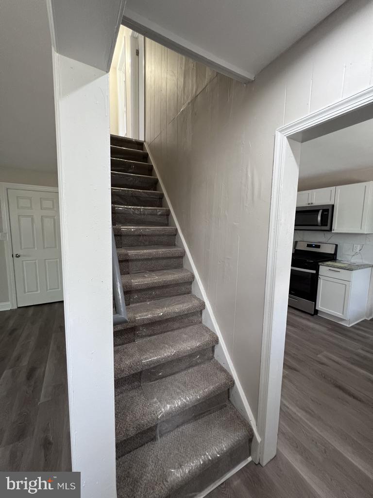 LESTER - Residential