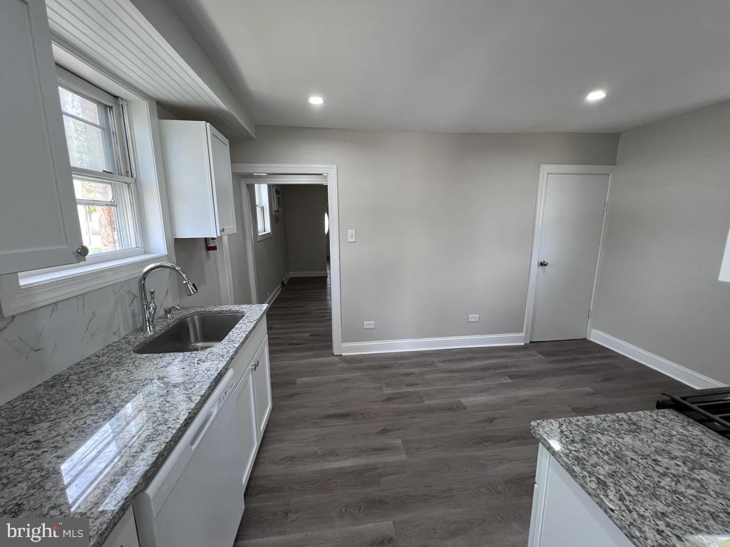 LESTER - Residential