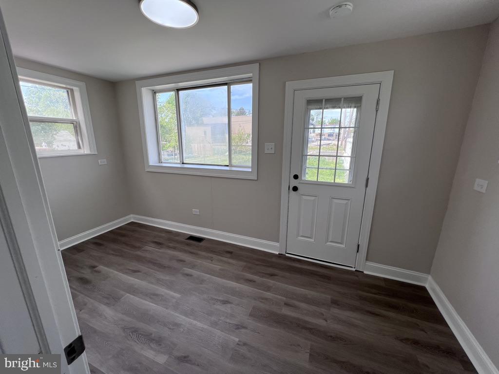 LESTER - Residential