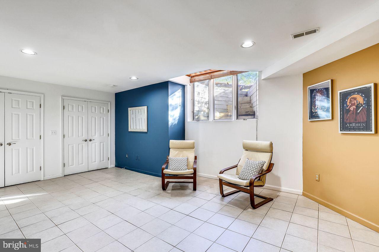 HISTORIC DISTRICT - Residential