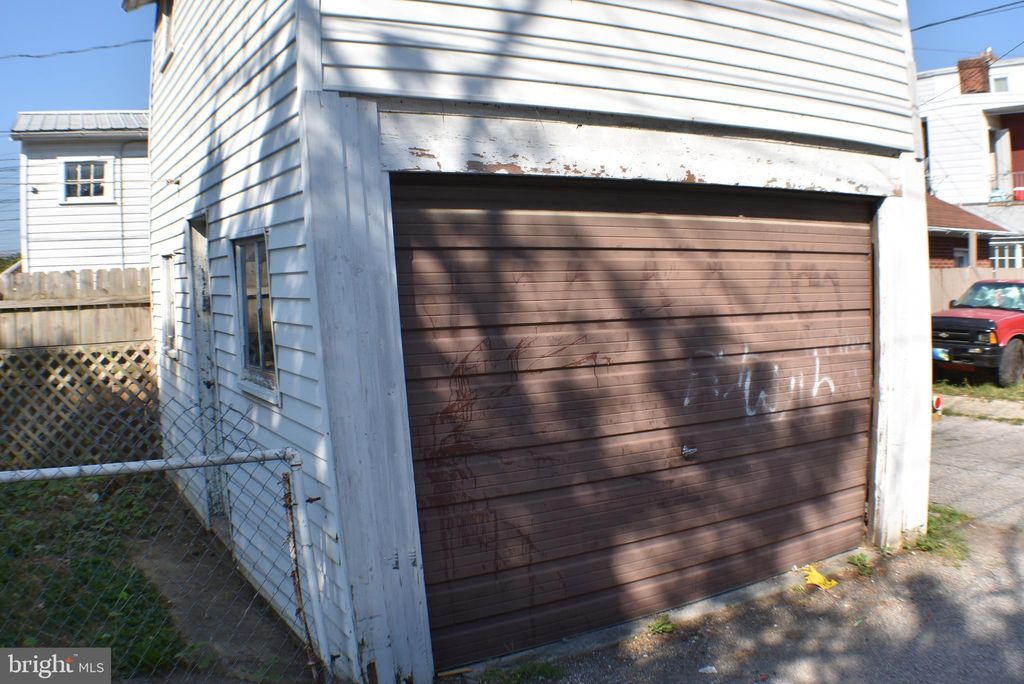 Photo of 857 Wayne Avenue #GARAGE, YORK, PA 17403 (MLS # PAYK2090700)