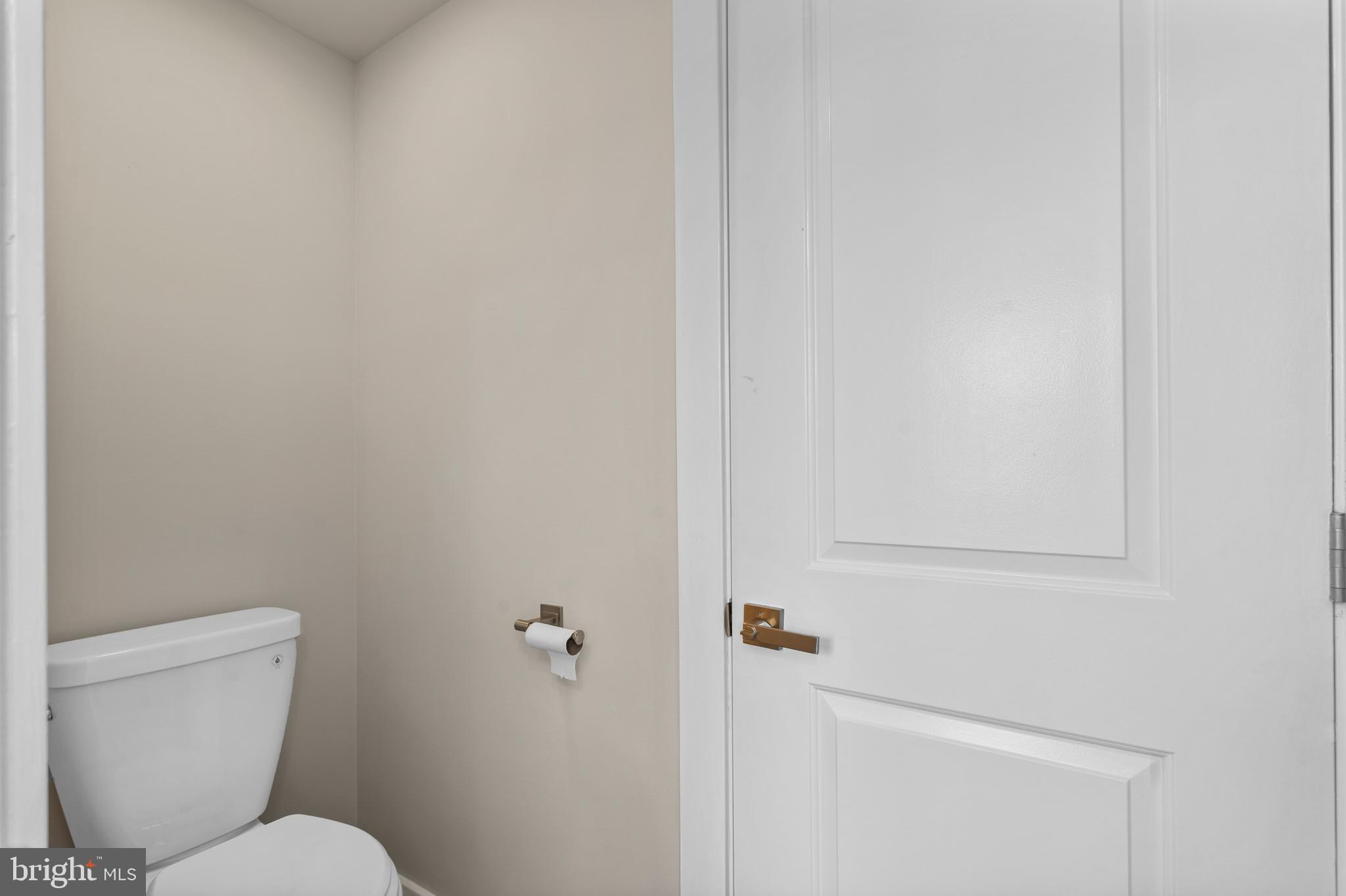 EAST KENSINGTON - Residential
