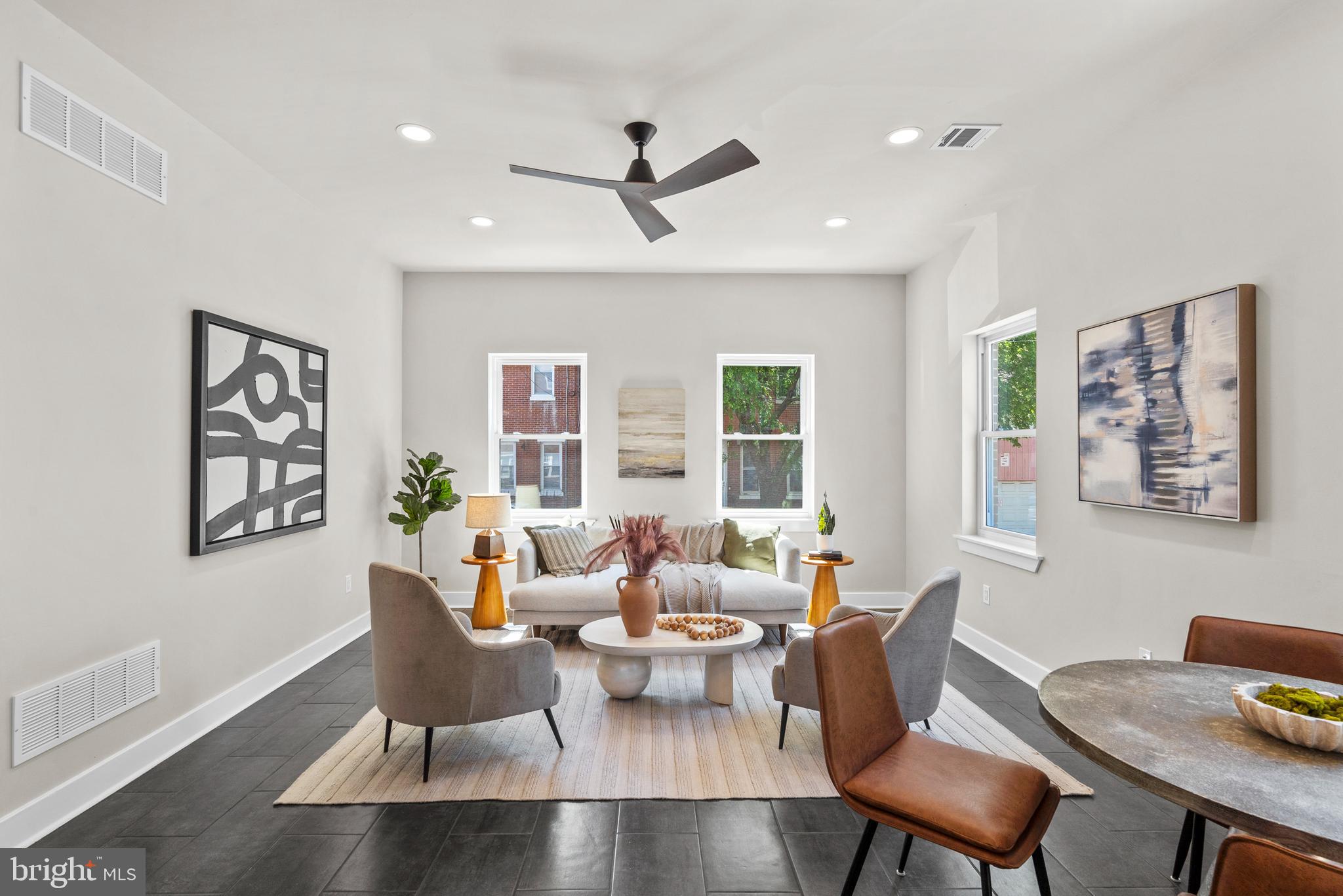 EAST KENSINGTON - Residential