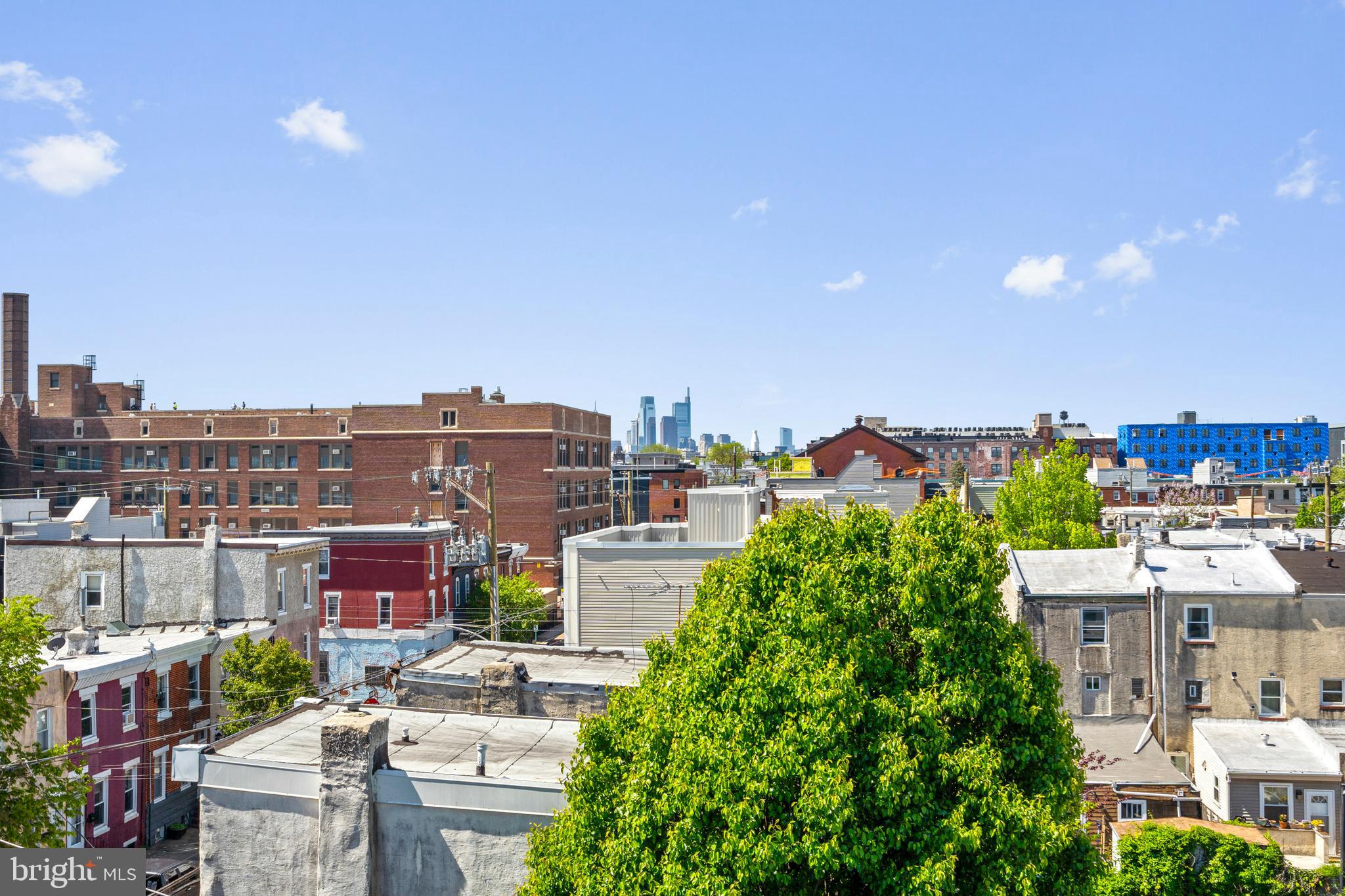 EAST KENSINGTON - Residential