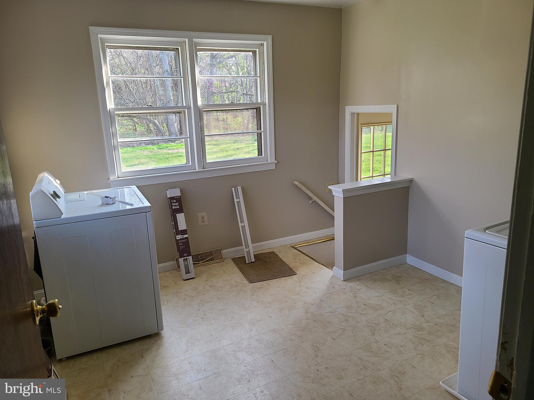 YORKSHIRE PARK - Residential Lease