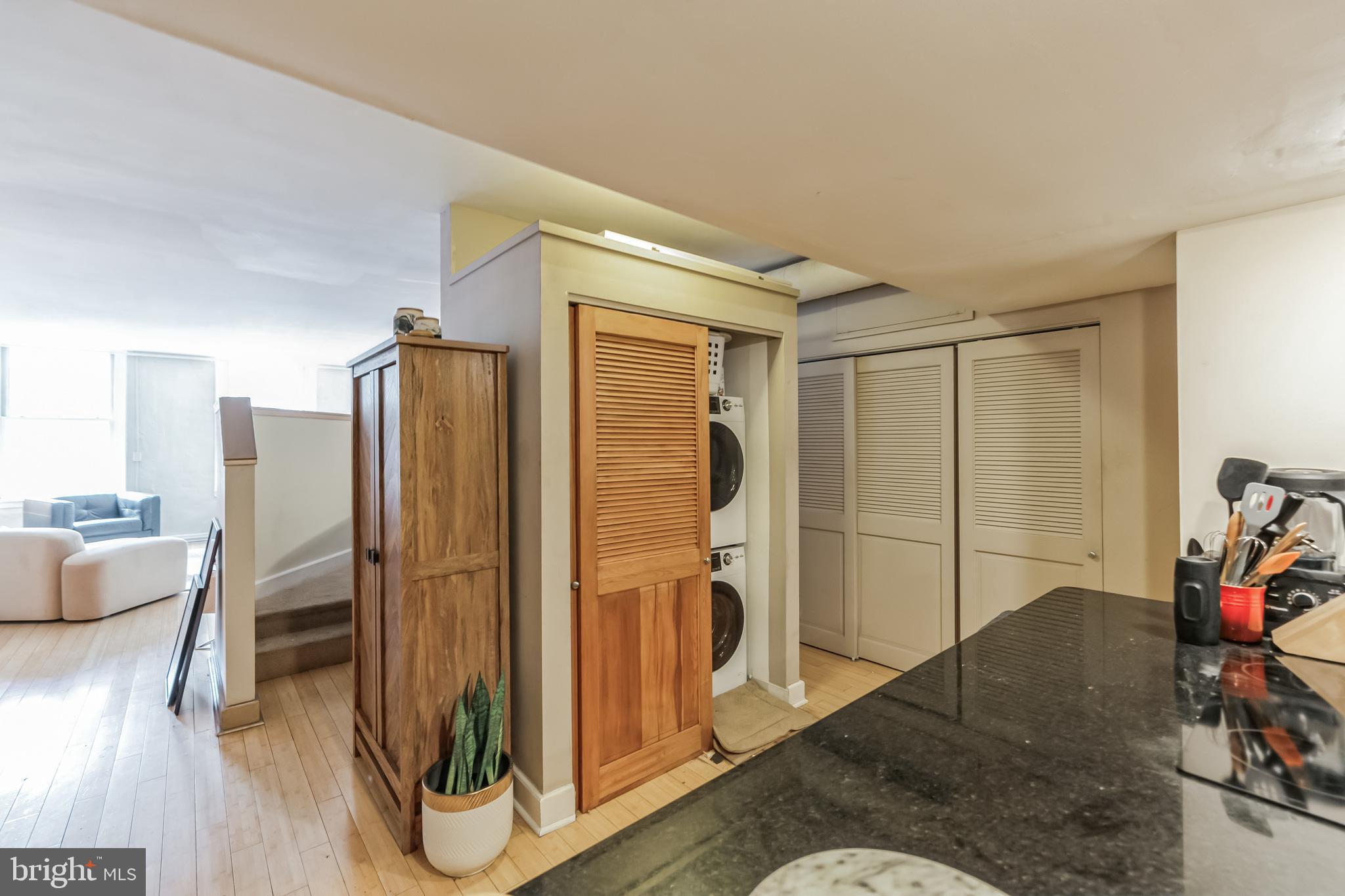 OLD CITY - Residential