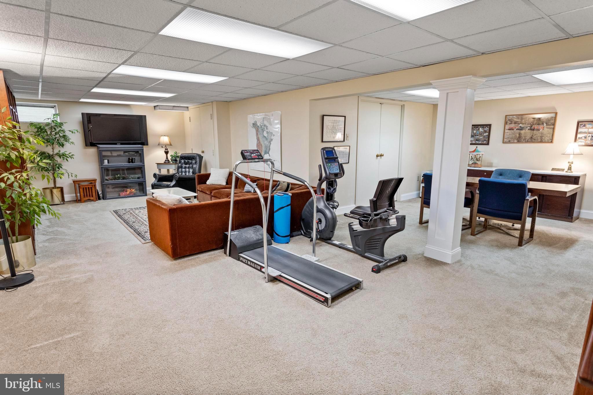 MAPLE HILL - Residential