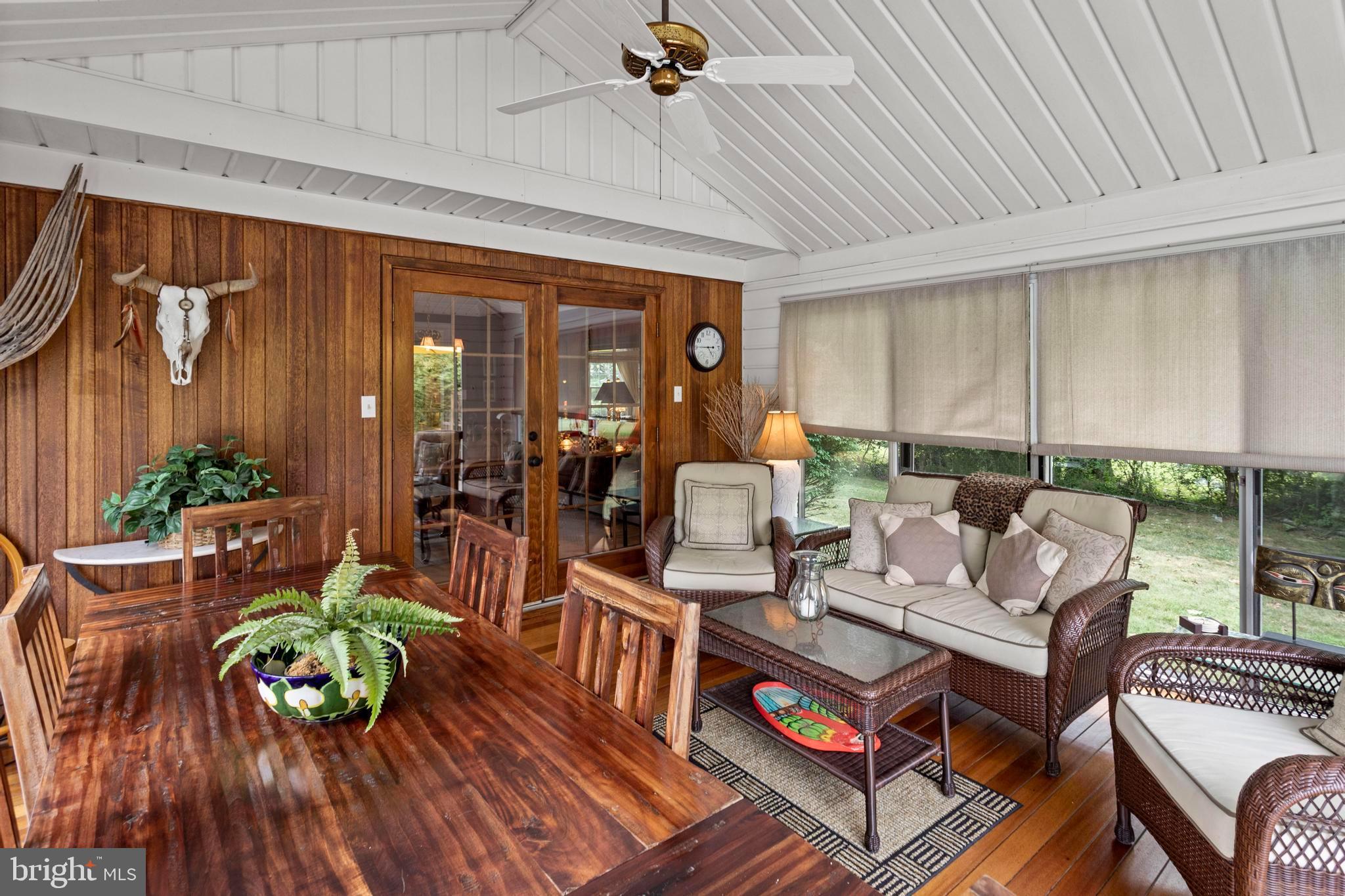 MAPLE HILL - Residential