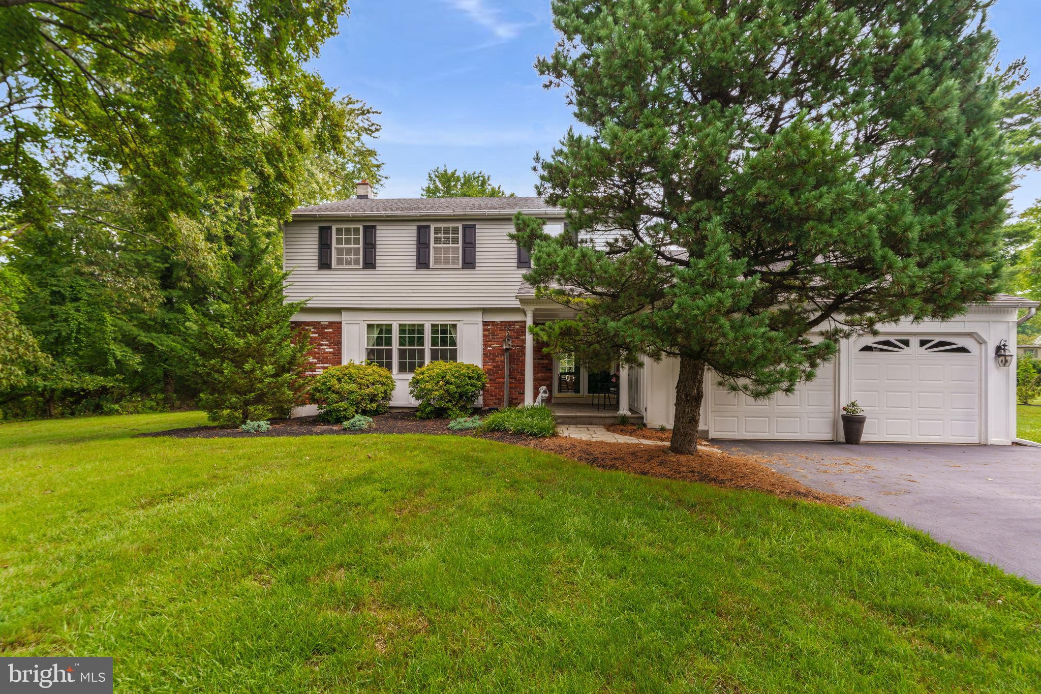 MAPLE HILL - Residential