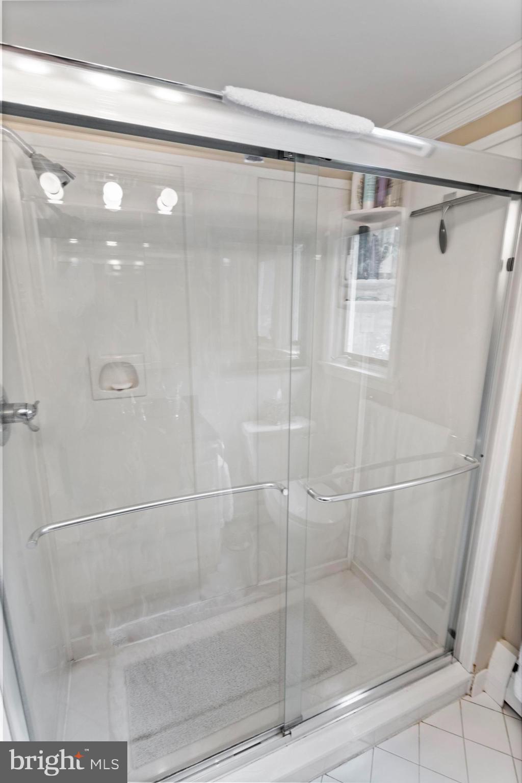 MAPLE HILL - Residential